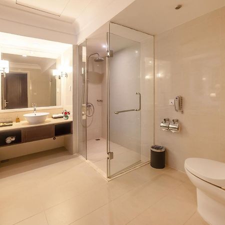 La Sapinette Hotel Dalat Bagian luar foto