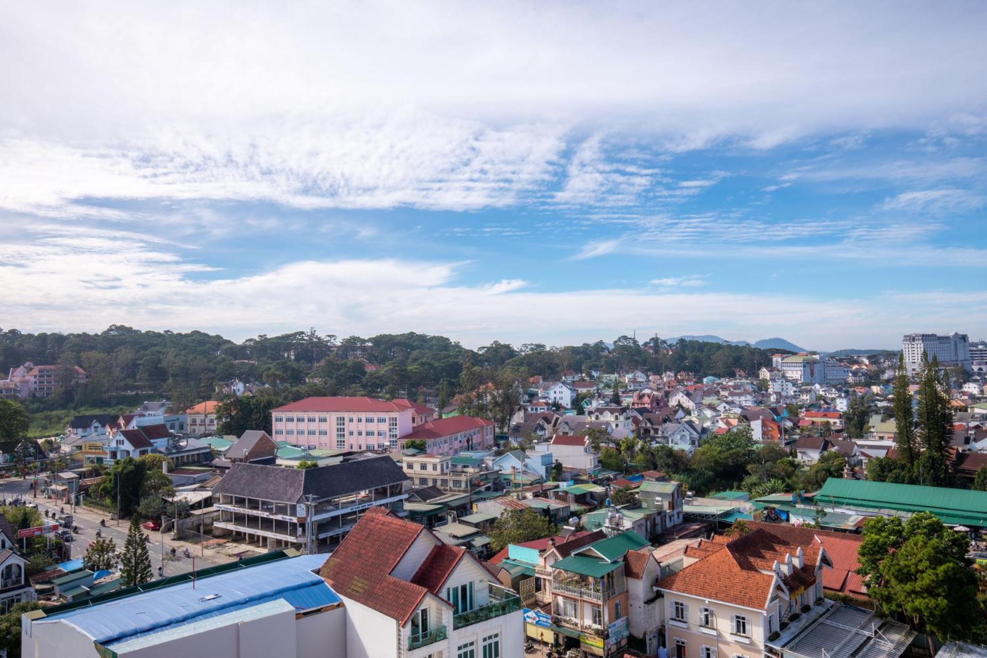 La Sapinette Hotel Dalat Bagian luar foto